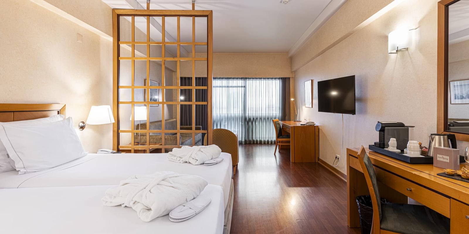 Habitación Doble Familiar Hotel Roma Lisboa Habitación Doble Familiar Hotel Roma Lisboa