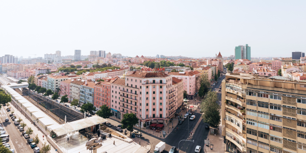 hotel roma to lisbon airport